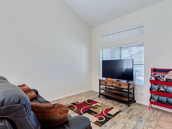 2nd image of 34899 N Bandolier Dr