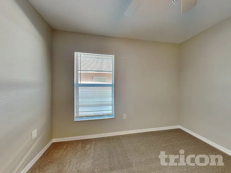 15407 Winter Breeze Ln — Photo 11