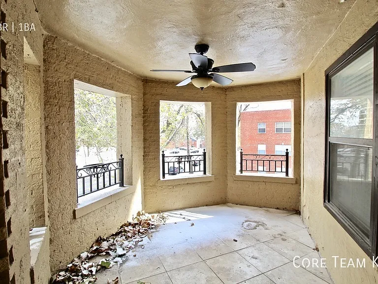 4328 Roanoke Pkwy #201 — Photo 2
