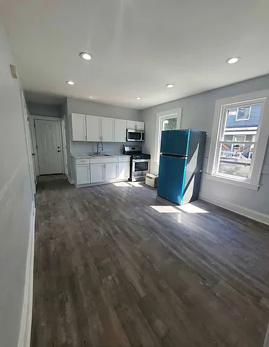 100-102 Horace St #1 Photo 1
