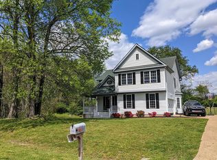 6598 Poplar Pond Dr, Gloucester, VA 23061