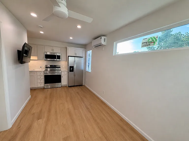 1901 N Edison Blvd — Photo 6