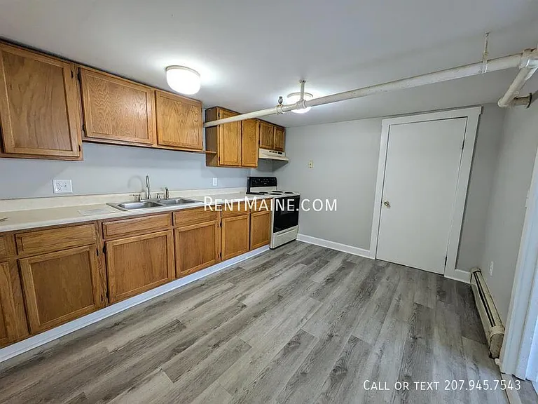 2412 Western Ave #E — Photo 2