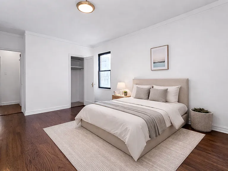 4980 Broadway #6C — Photo 3