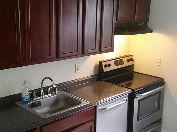 Kitchen left