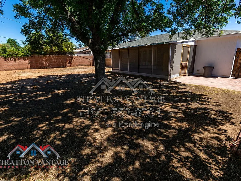 4826 E Avalon Dr — Photo 32
