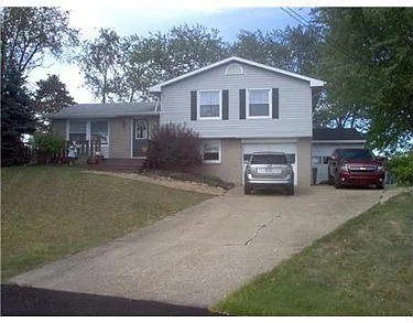214 Church Dr photo 1