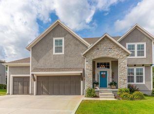 5136 Meadow Lark Dr, Shawnee, KS 66226