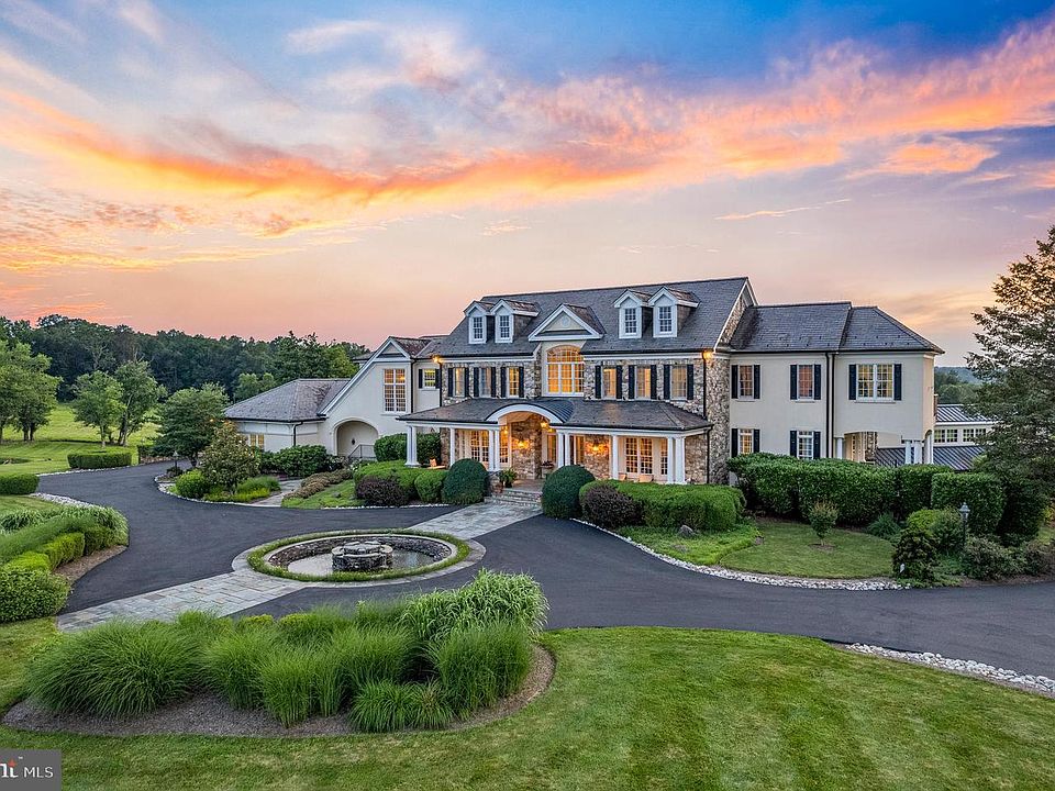1st image of 131 Harbourton Woodsville Rd