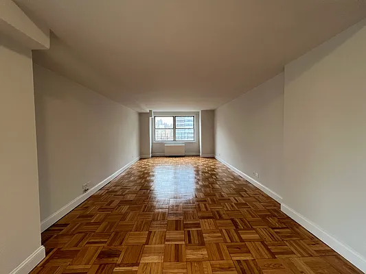 Rented by AZ REALTY NYC LLC | media 17