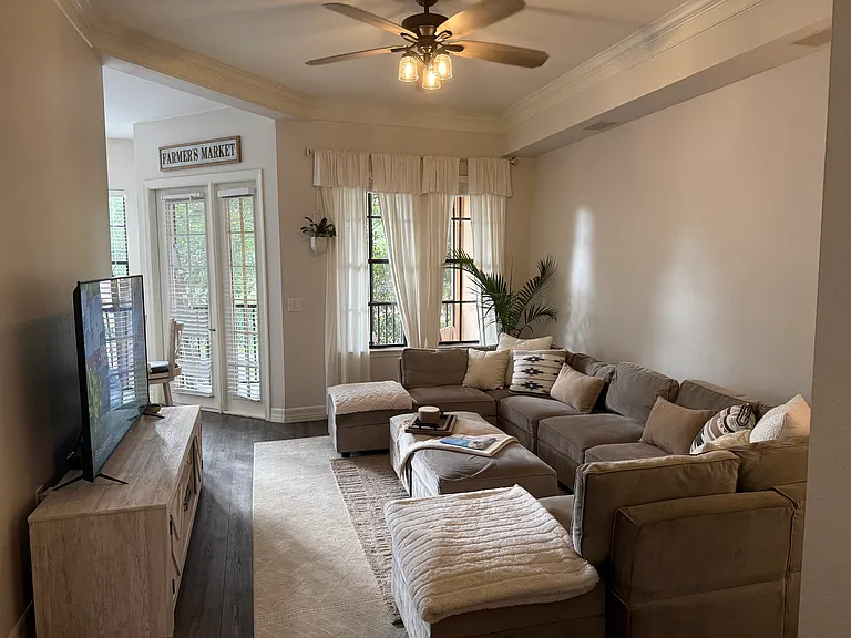 513 Mirasol Cir #203 — Photo 9