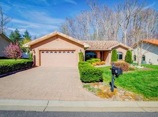 14 Ocaso Dr, Asheville, NC 28806