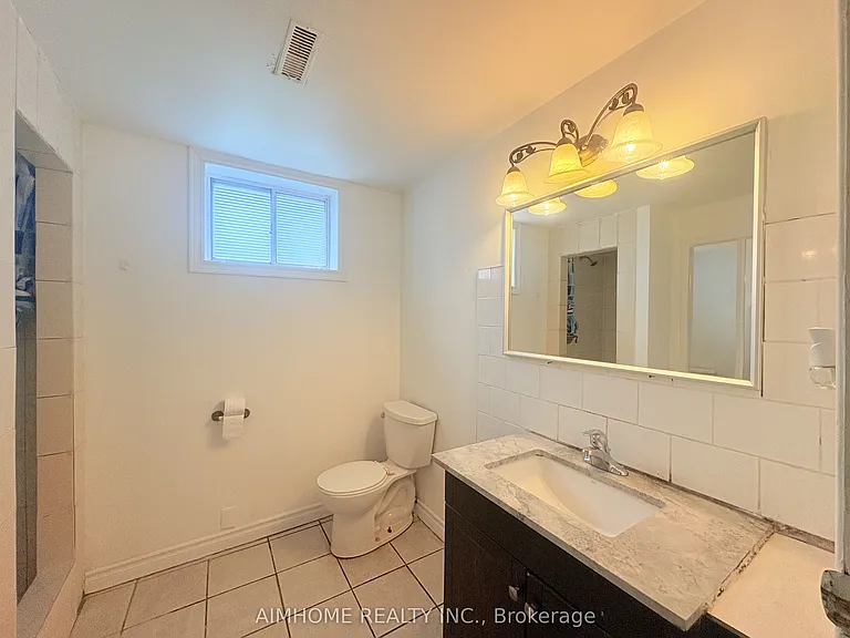 70 Micmac Cres — Photo 8