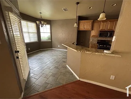 5102 Woodville Ct — Photo 11