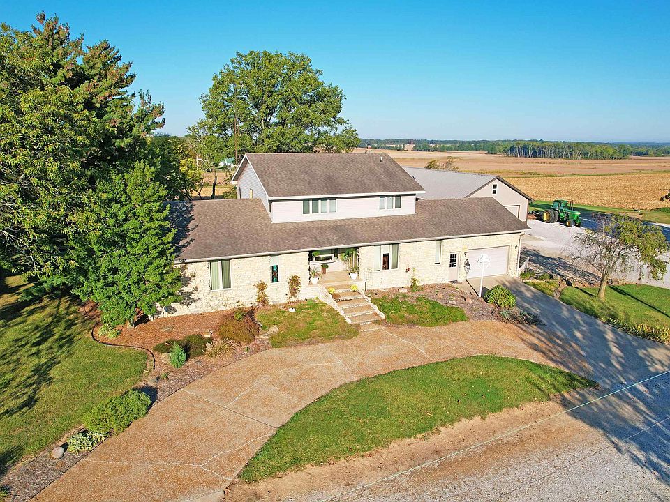 7840 Highway 11, Mount Carmel, IL 62863 | Zillow