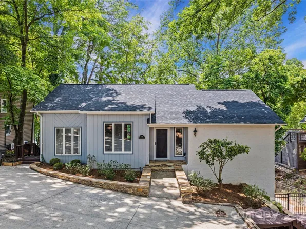 1091 Palmyra Dr, Tega Cay, SC 29708