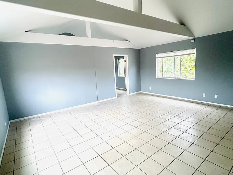 7846 Newman Ave #3C — Photo 5