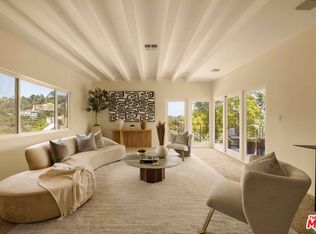 8835 Crescent Dr, Los Angeles, CA 90046