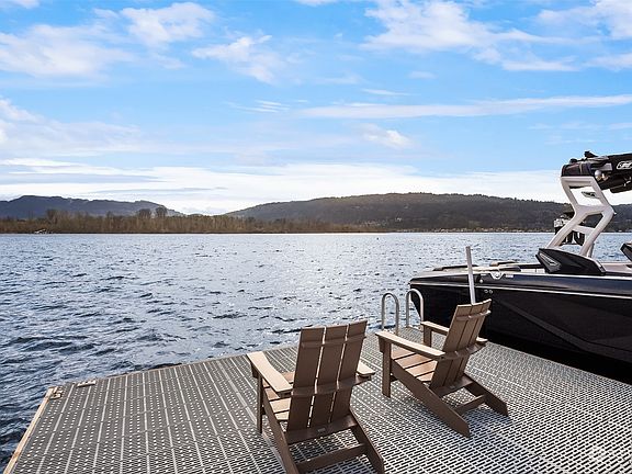 4th image of 4287 E Lake Sammamish Shore Lane SE