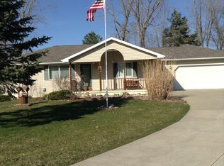 3767 Greenacres Dr, Mount Pleasant, MI 48858