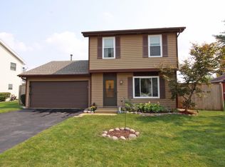 1150 Camden Ln, Aurora, IL 60504