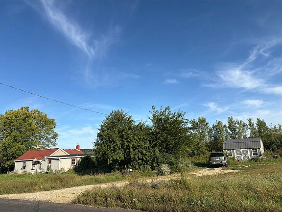 2nd image of 30938 Hild Rd