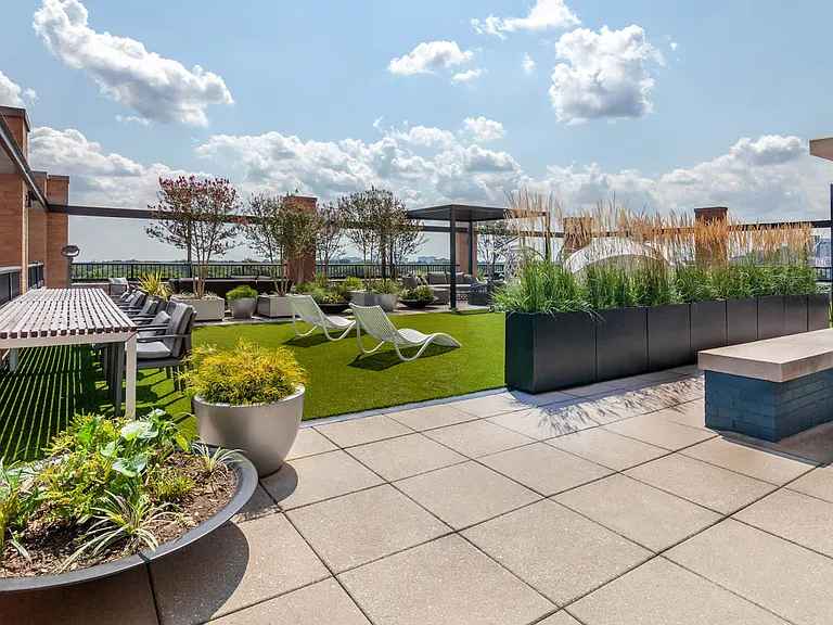 Rooftop Lounge
