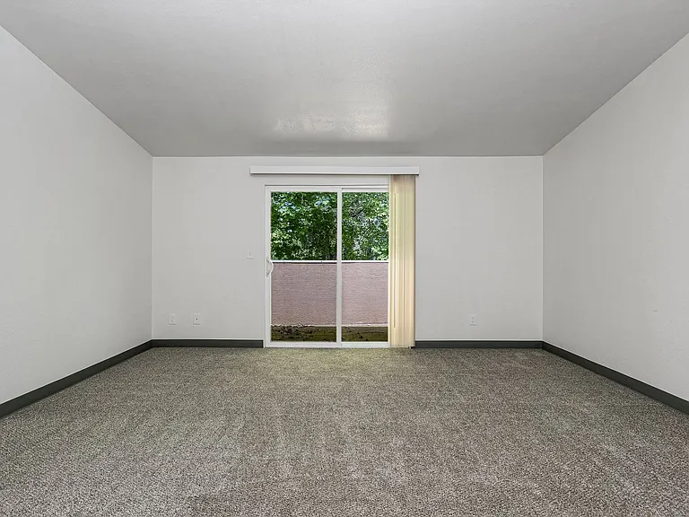 Erin Court Apartments - Call today for a tour ! — Photo 15