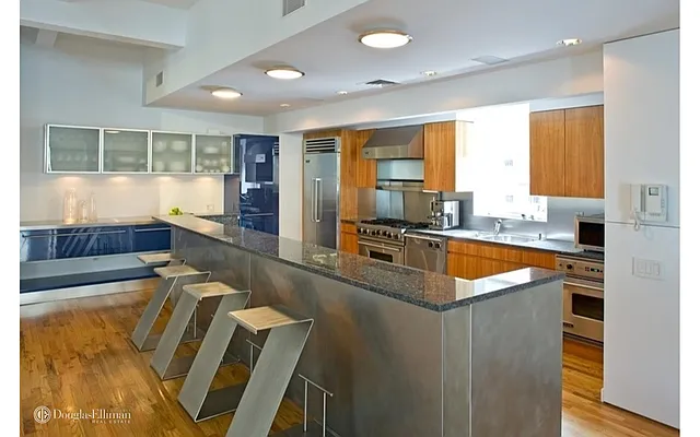 Rented by Douglas Elliman | media 6