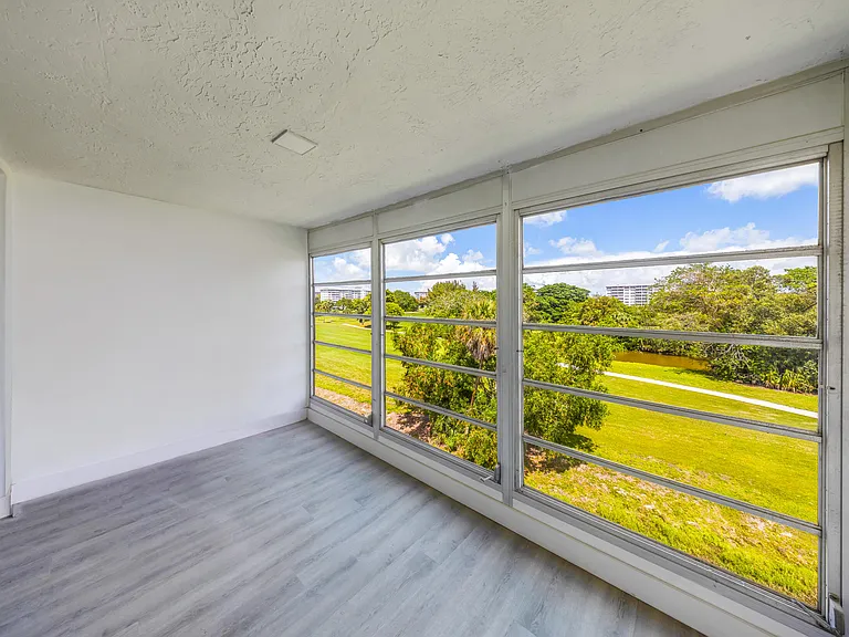 3151 S Palm Aire Dr #407 — Photo 34