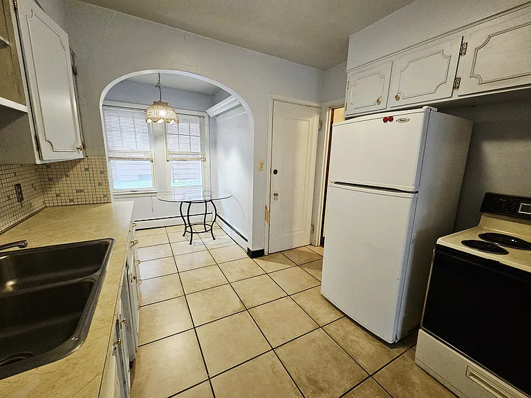 18313 Newell Rd #DWN — Photo 3