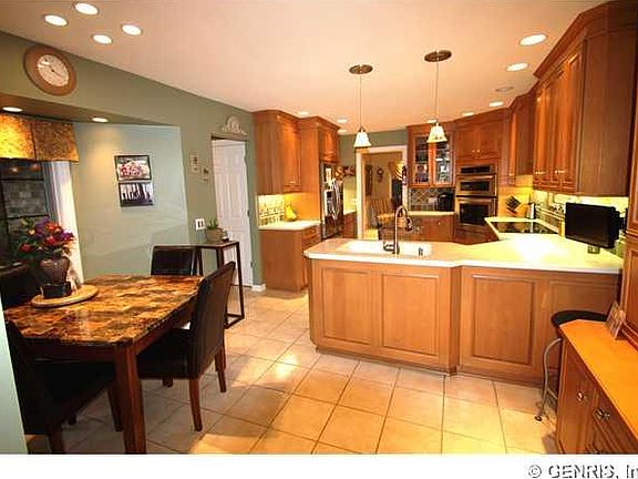 5th image of 662 N Cove Dr