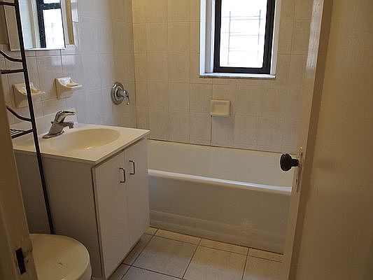2nd image of 4410 Broadway #1C
