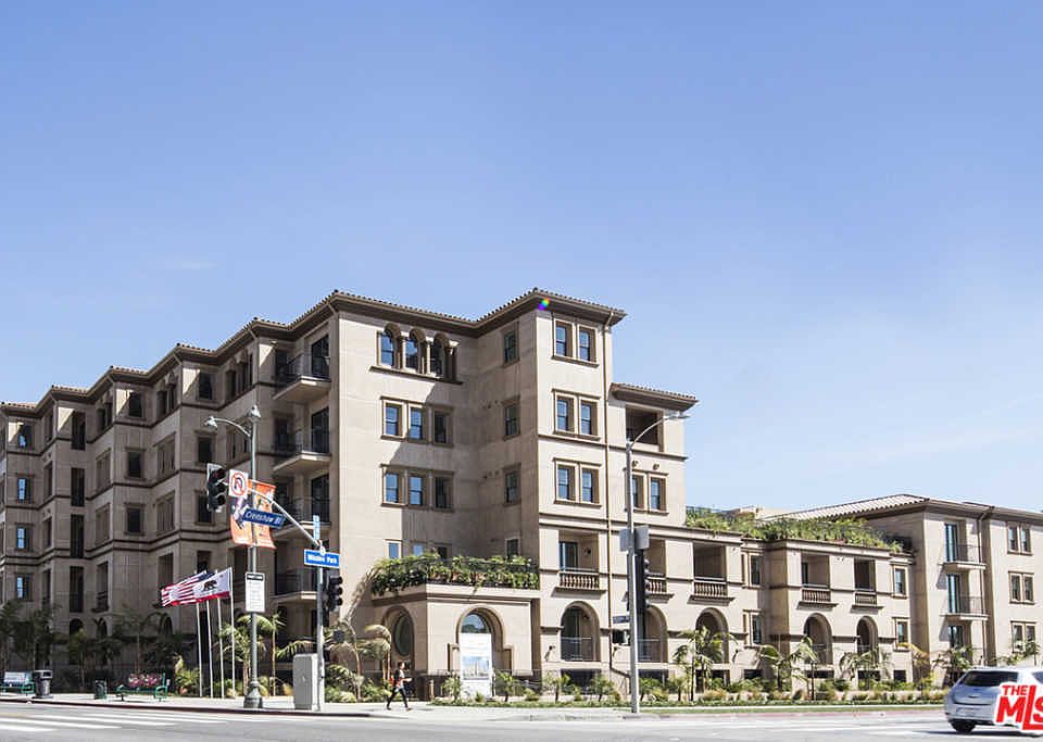 2nd image of 4180 Wilshire Blvd APT 408