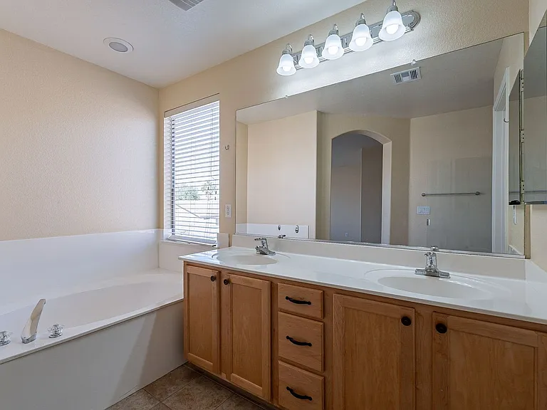 20434 N 92nd Ln — Photo 30