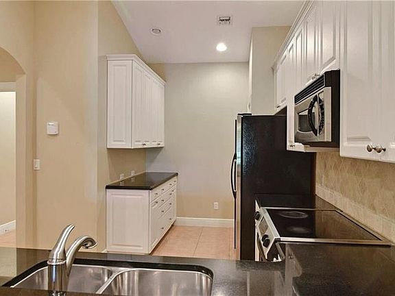 5th image of 4325 Cross Ct