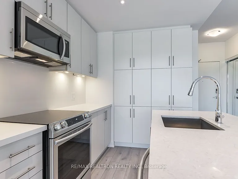 375 Sea Ray Ave #209 — Photo 4