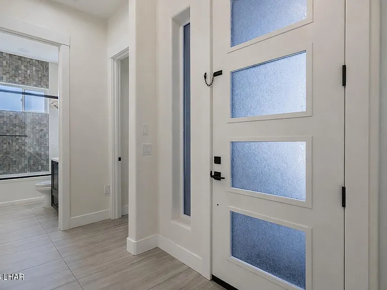 1631 E Laurel Dr — Photo 25