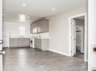 16638 Pioneer Blvd, Artesia, CA 90701