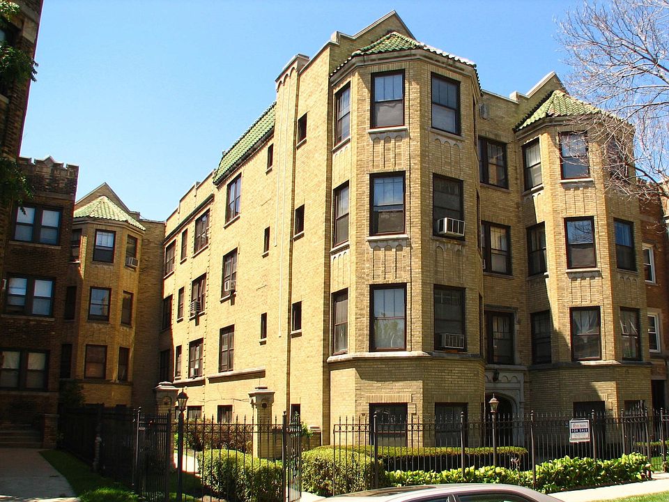 1st image of 6420 N Claremont Ave APT 2N