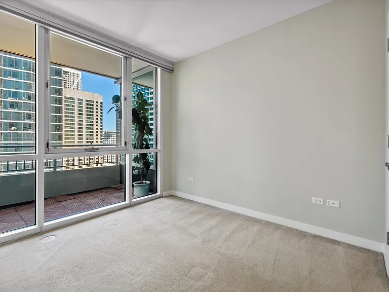 505 N McClurg Ct #1401 — Photo 13