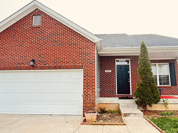 5601 Bannon Crossings Dr, Louisville, KY 40228
