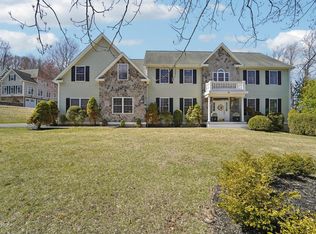 4 Long Hill Rd, Hopewell Junction, NY 12533