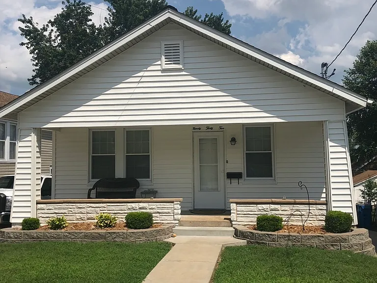 9032 Pilot Ave — Photo 1