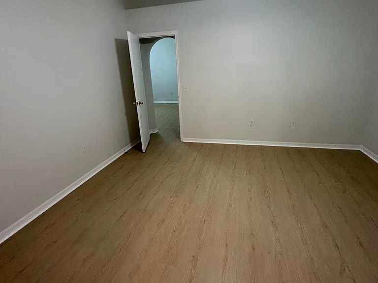 12723 Parkbury Dr — Photo 6