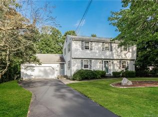 56 N Main St, East Hampton, CT 06424