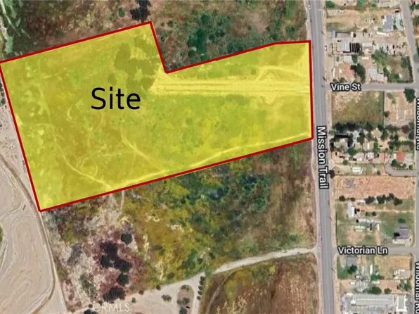 33101 Mission Trail Rd, Lake Elsinore, CA 92530