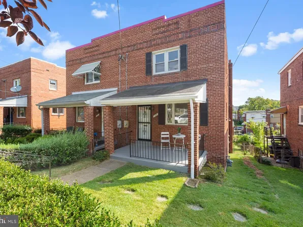 110 54th St SE, Washington, DC 20019