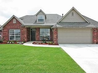 8809 N 144th Ave E, Owasso, OK 74055
