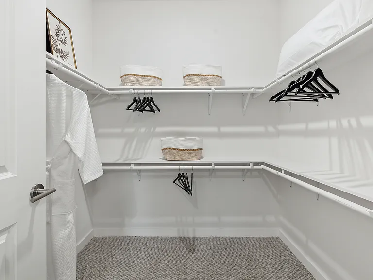 Everleigh Deerfield 55+ Active Adult Apartment Homes — Photo 29
